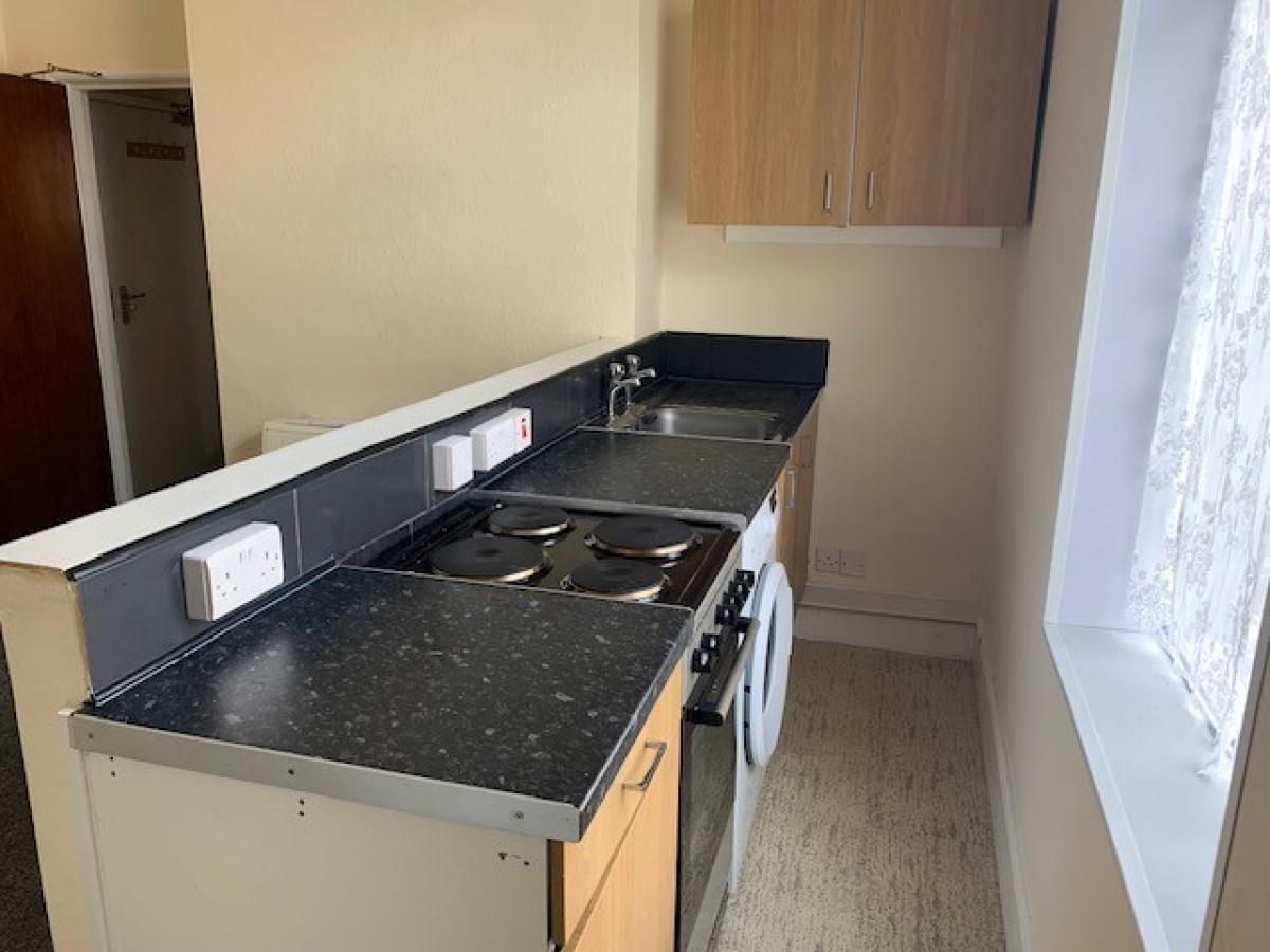 Flat Crompton Street in Derby