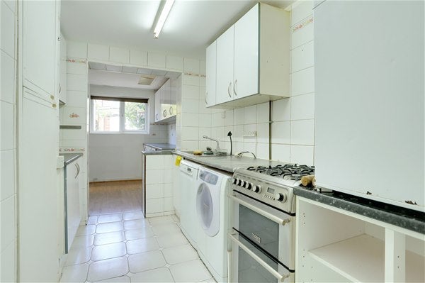 House Wauthier Close in London