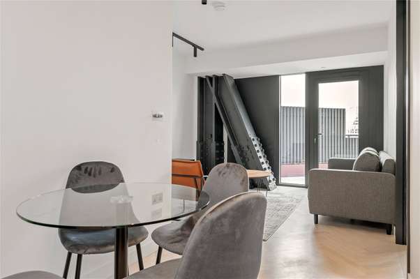 Flat Wilson Street in City of London