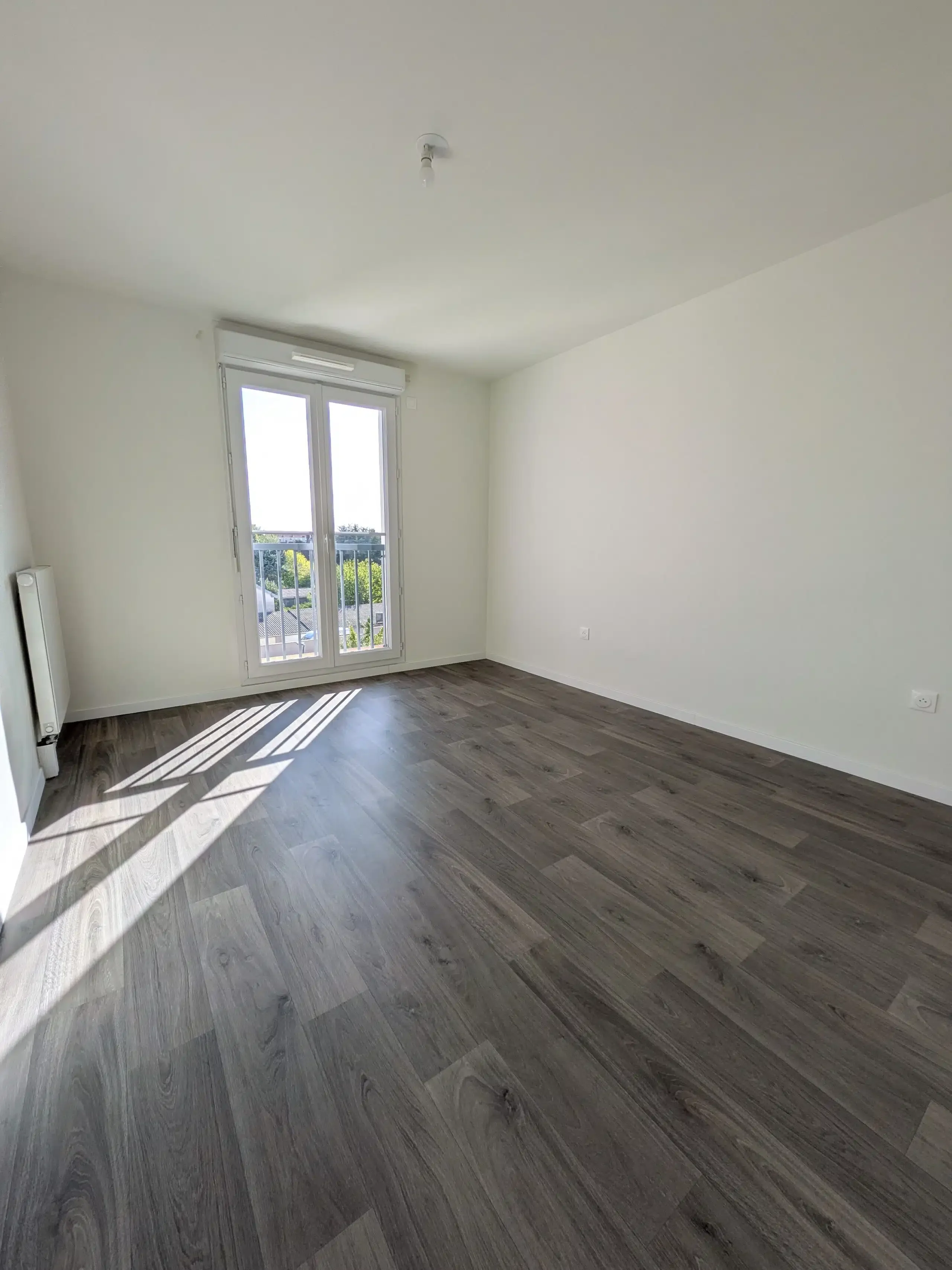 Flat Place Pierre Semard in Montereau-Fault-Yonne