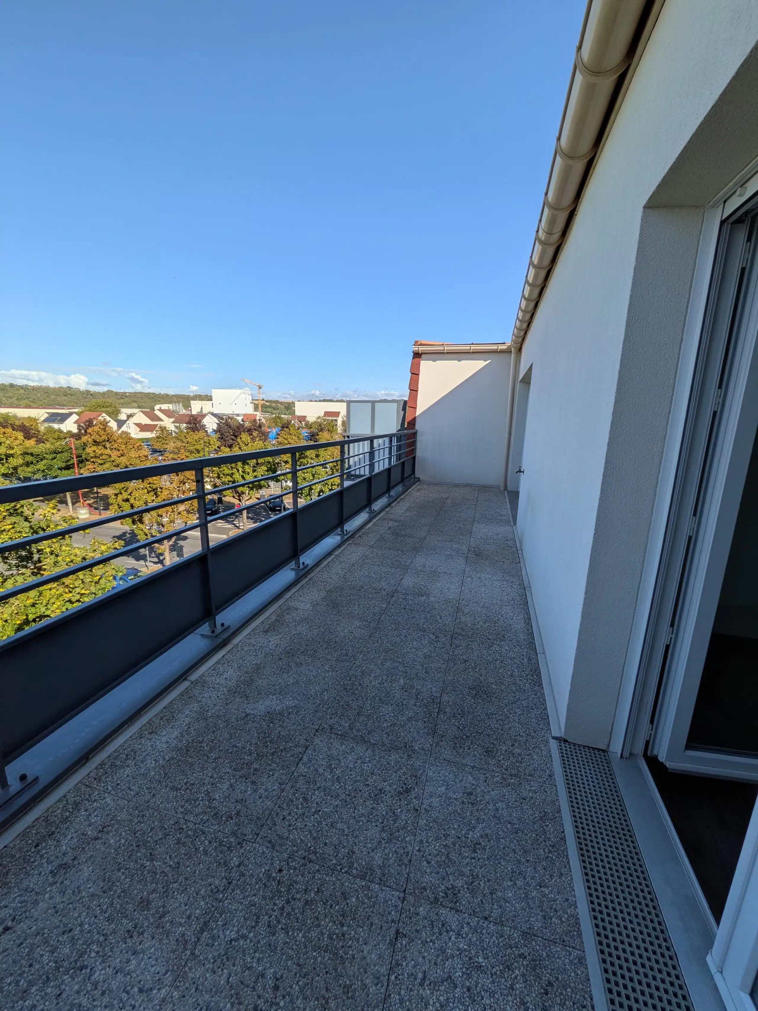 Flat Place Pierre Semard in Montereau-Fault-Yonne