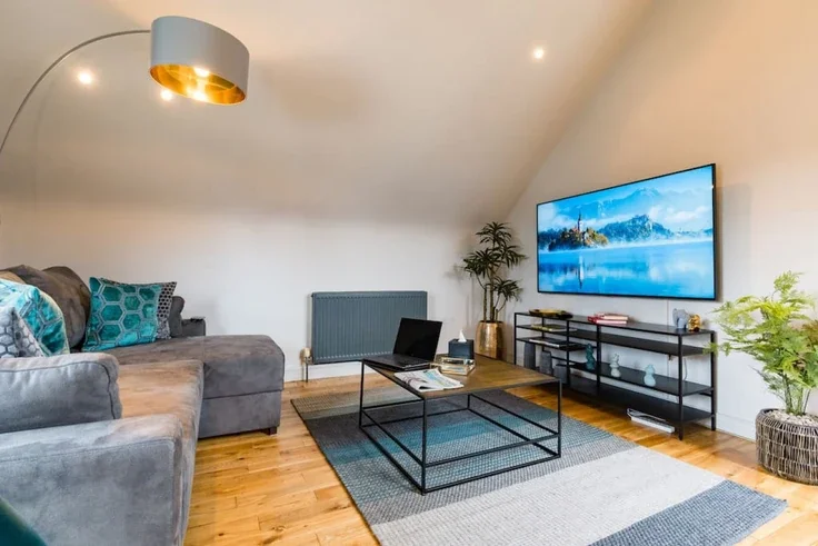 Flat Oakfield Street in Cardiff