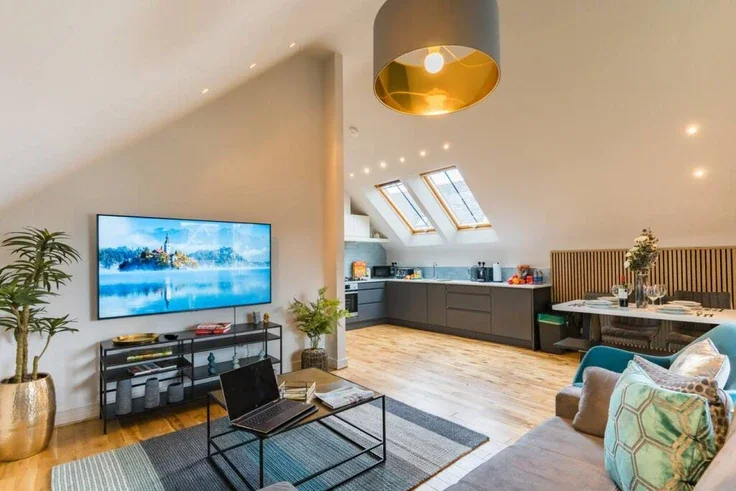 Flat Oakfield Street in Cardiff