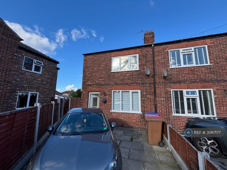 House Dorset Street in Salford