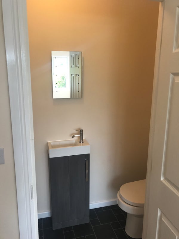 Room Rivets Meadow Close in Braunstone Town