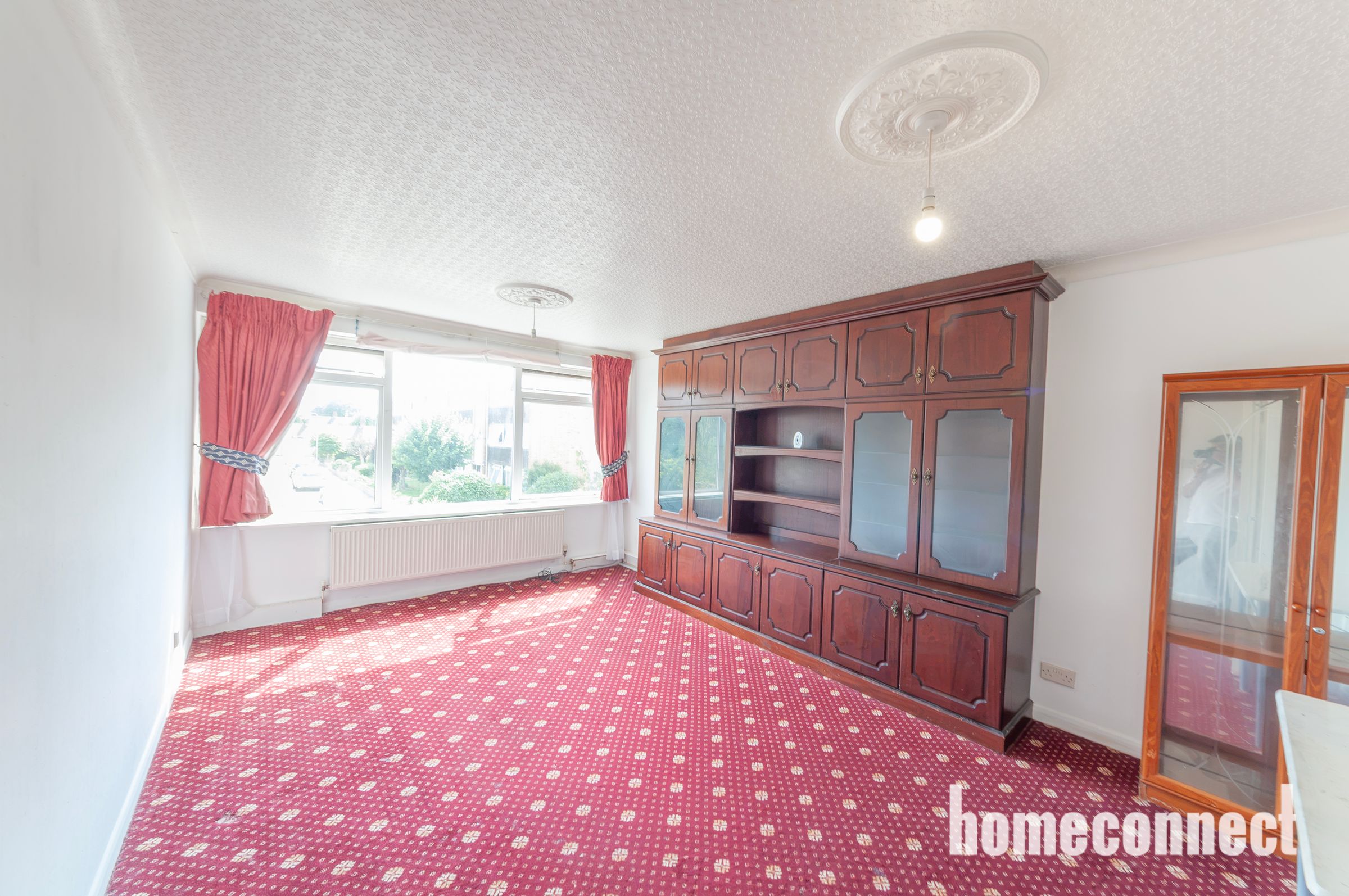 Flat Barton Meadows in Greater London