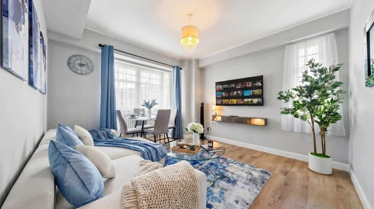 Flat Westbourne Terrace in City of Westminster