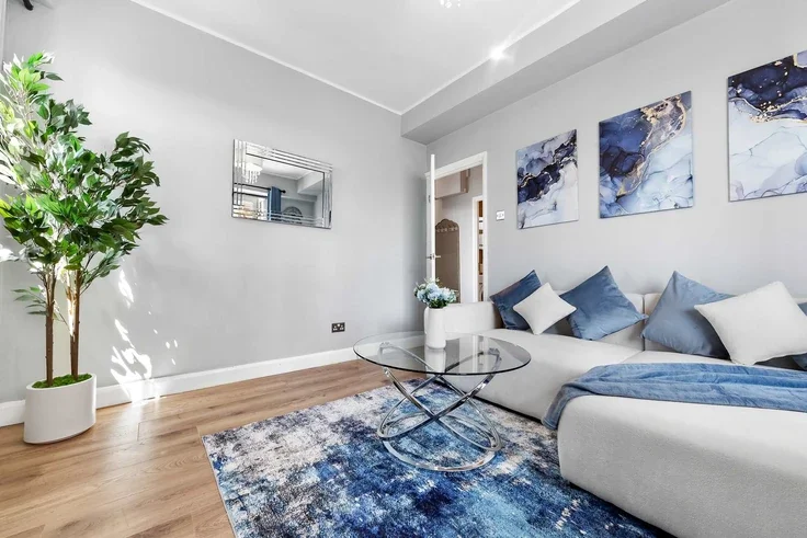 Flat Westbourne Terrace in City of Westminster