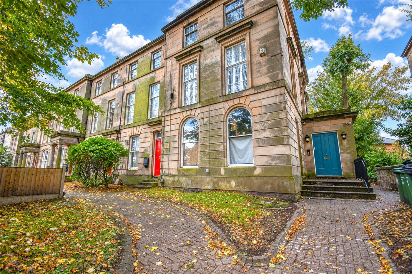 Flat Devonshire Road in Oxton Village