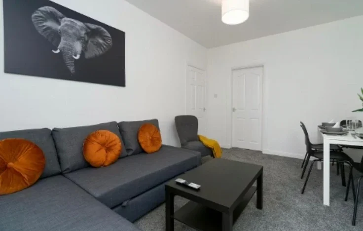 Flat Northmuir Drive in Wishaw