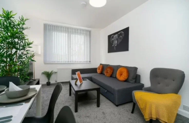 Flat Northmuir Drive in Wishaw