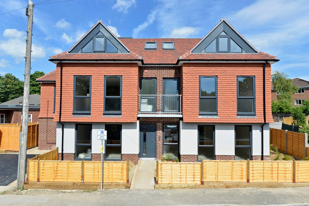 Flat Junction Place in Waverley
