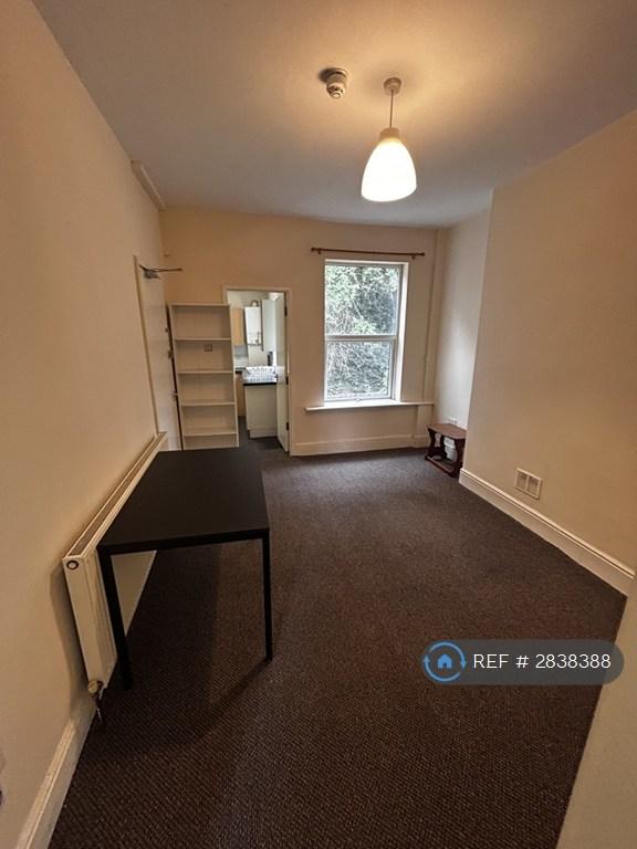 Flat Colwick Road in Nottingham