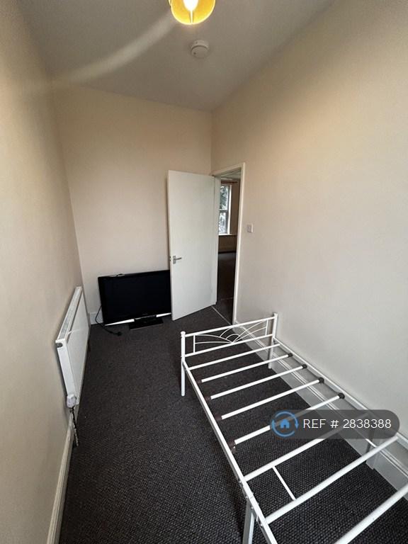 Flat Colwick Road in Nottingham