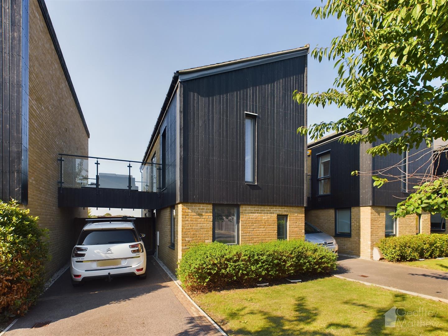 House Sparrowhawk Way in Harlow