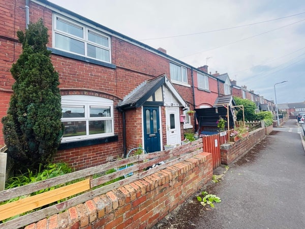 Flat Albert Street in Maltby