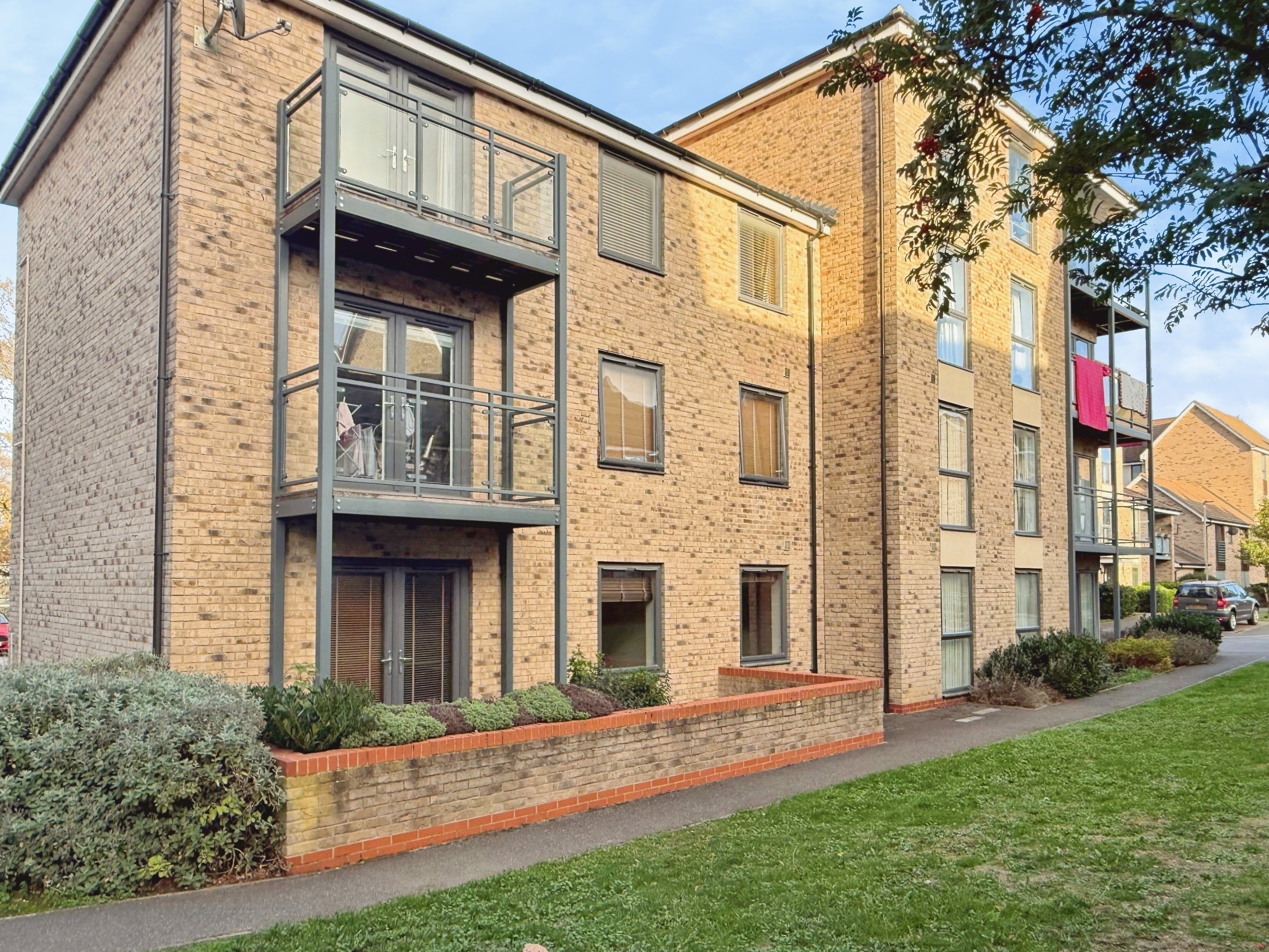 Flat Yeoman Drive in Cambridge