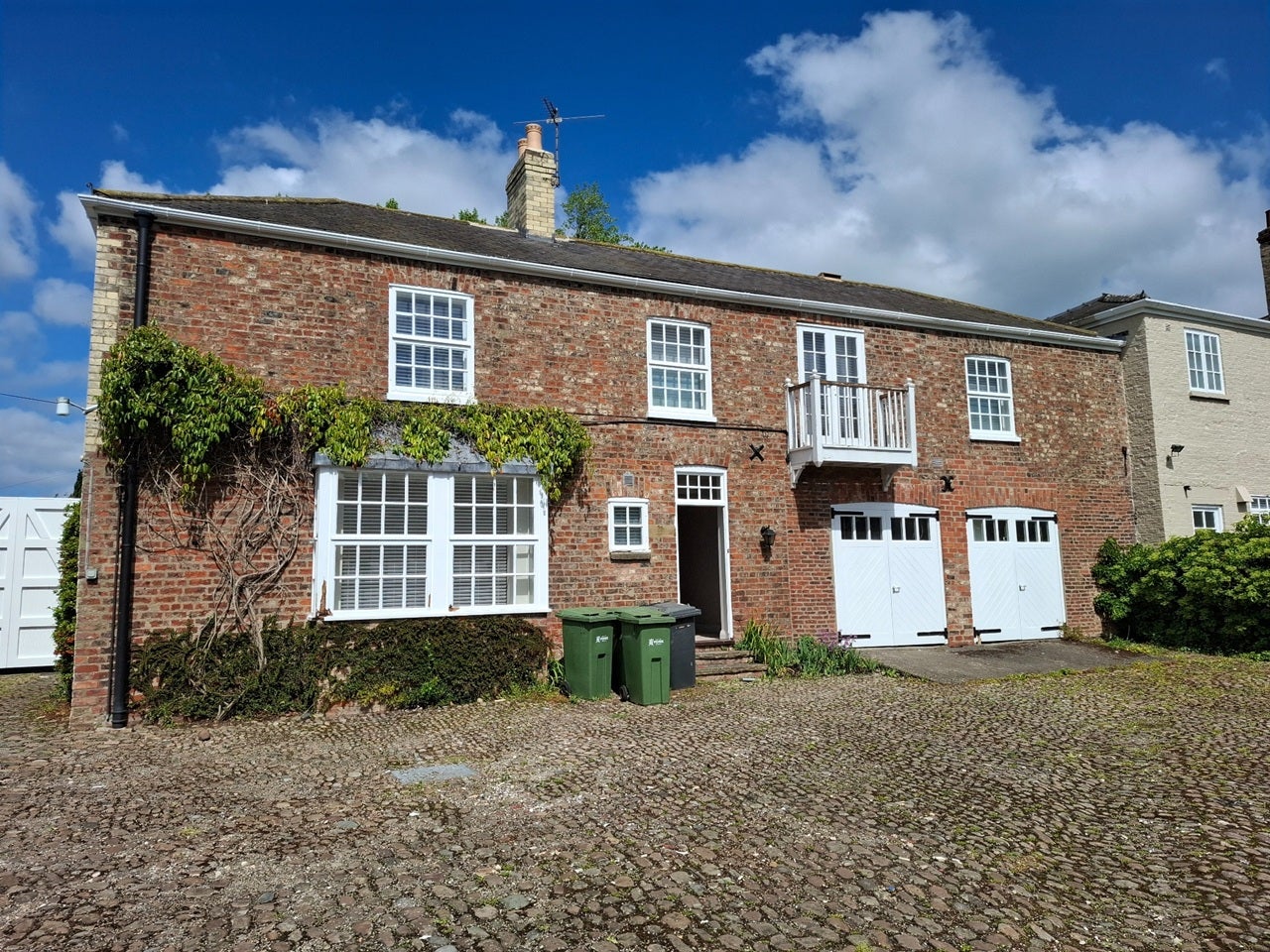 House Hull Road in Dunnington