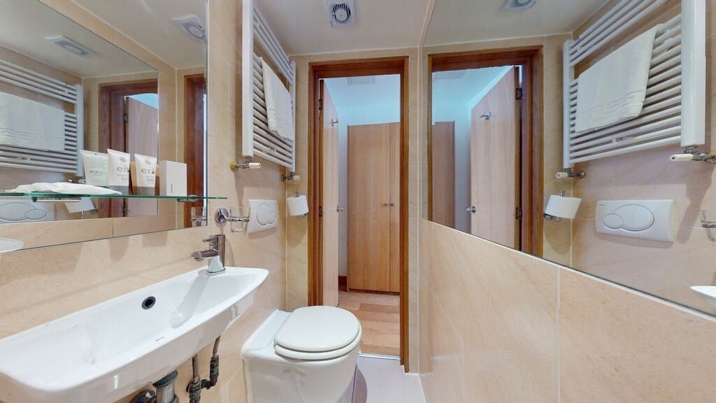 Room Cartwright Gardens in Greater London
