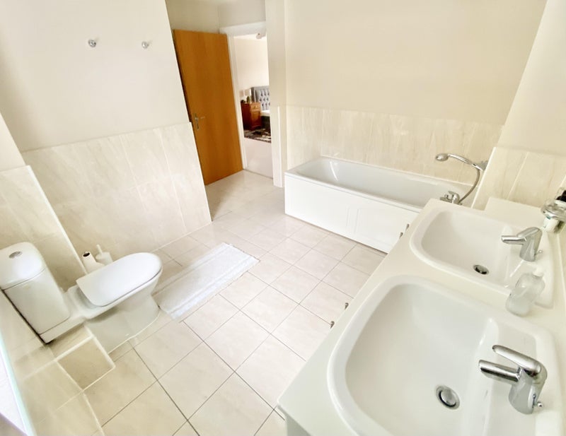 Room Longbourn in Windsor