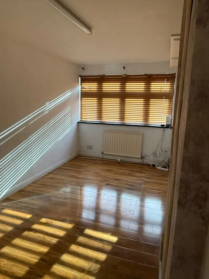 Flat Princes Road in Greater London
