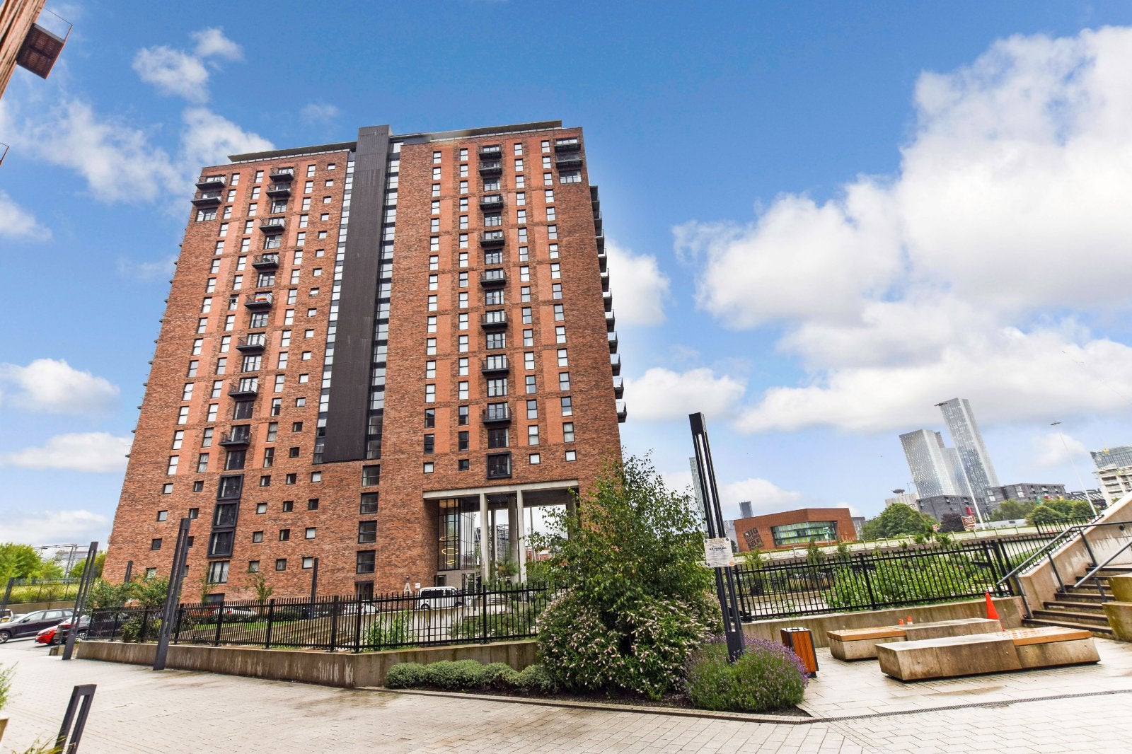 Flat Ordsall Lane in Salford