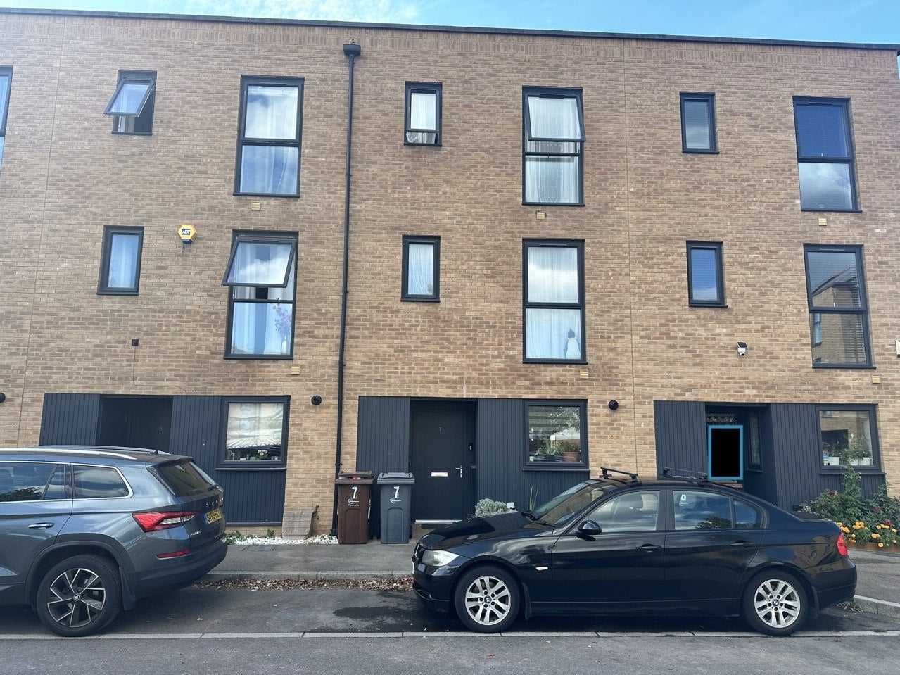 House Marlow Road in Greater London