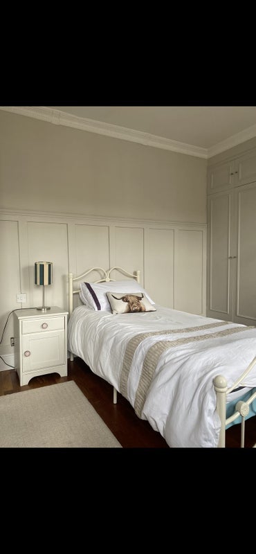 Room St Elmo Road in Greater London