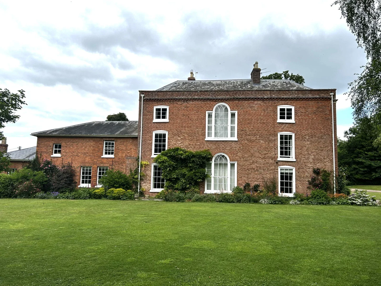 Flat Sherridge Road in Malvern Hills
