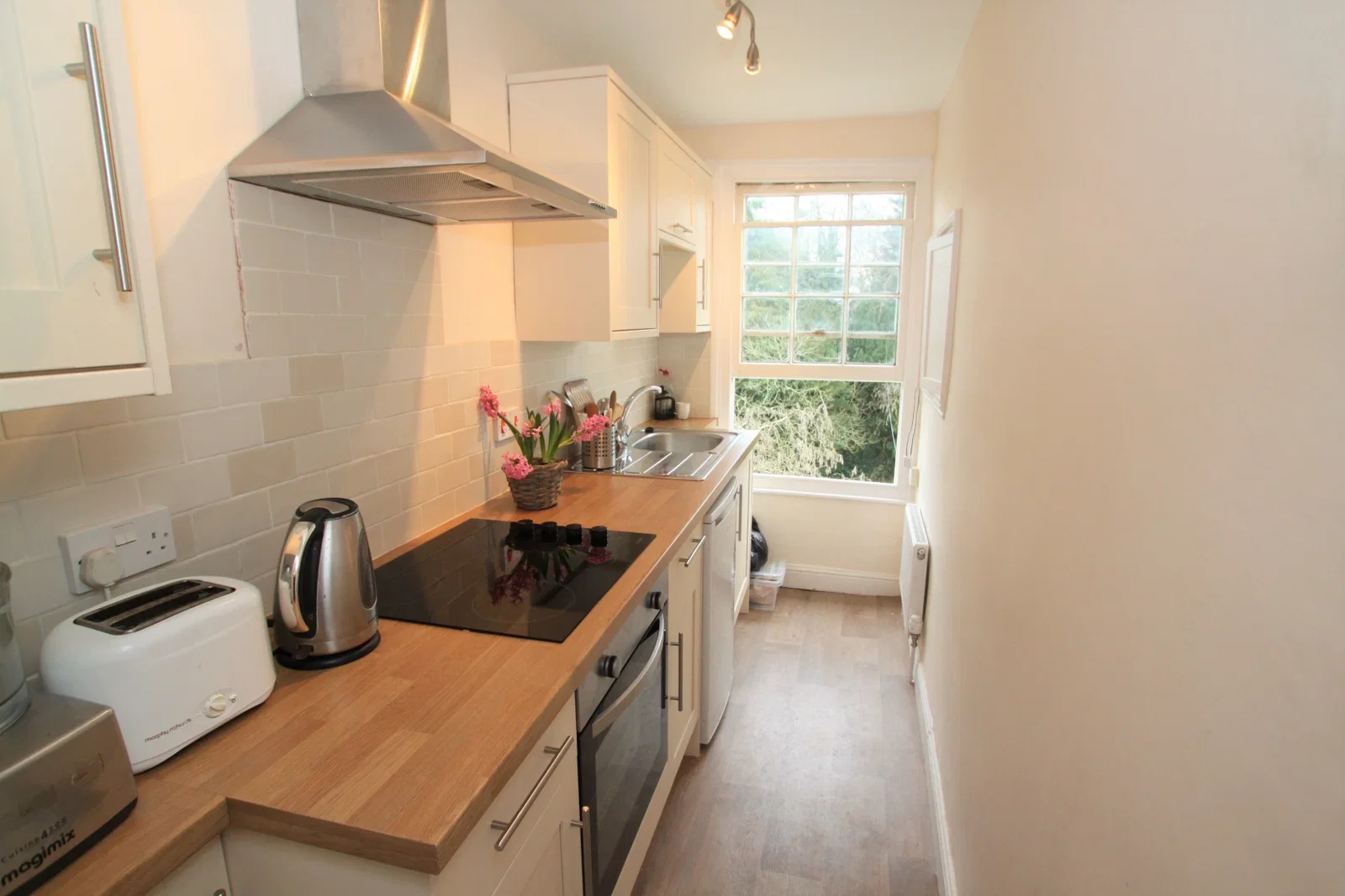 Flat Sherridge Road in Malvern Hills