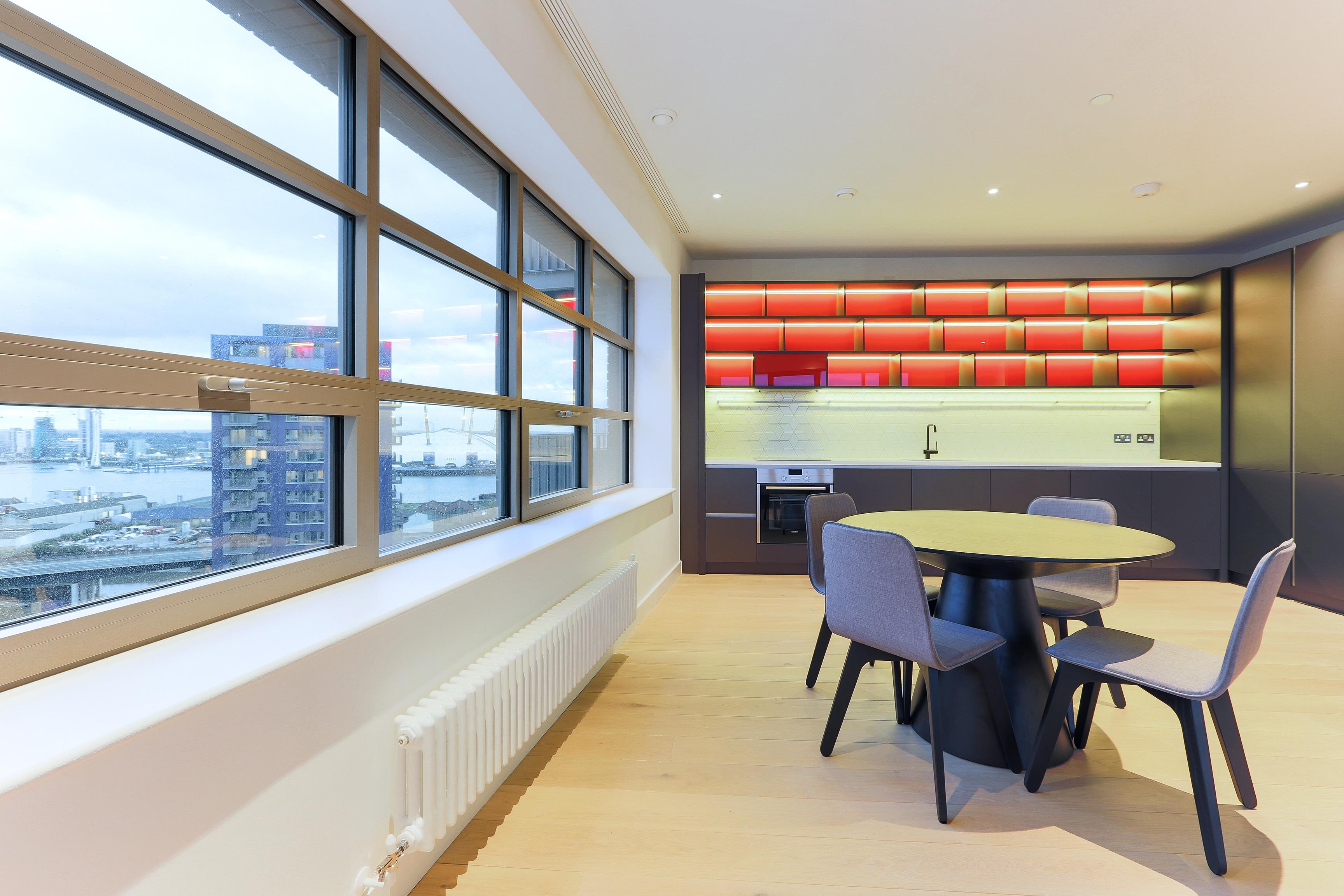 Flat Hope Street in Greater London
