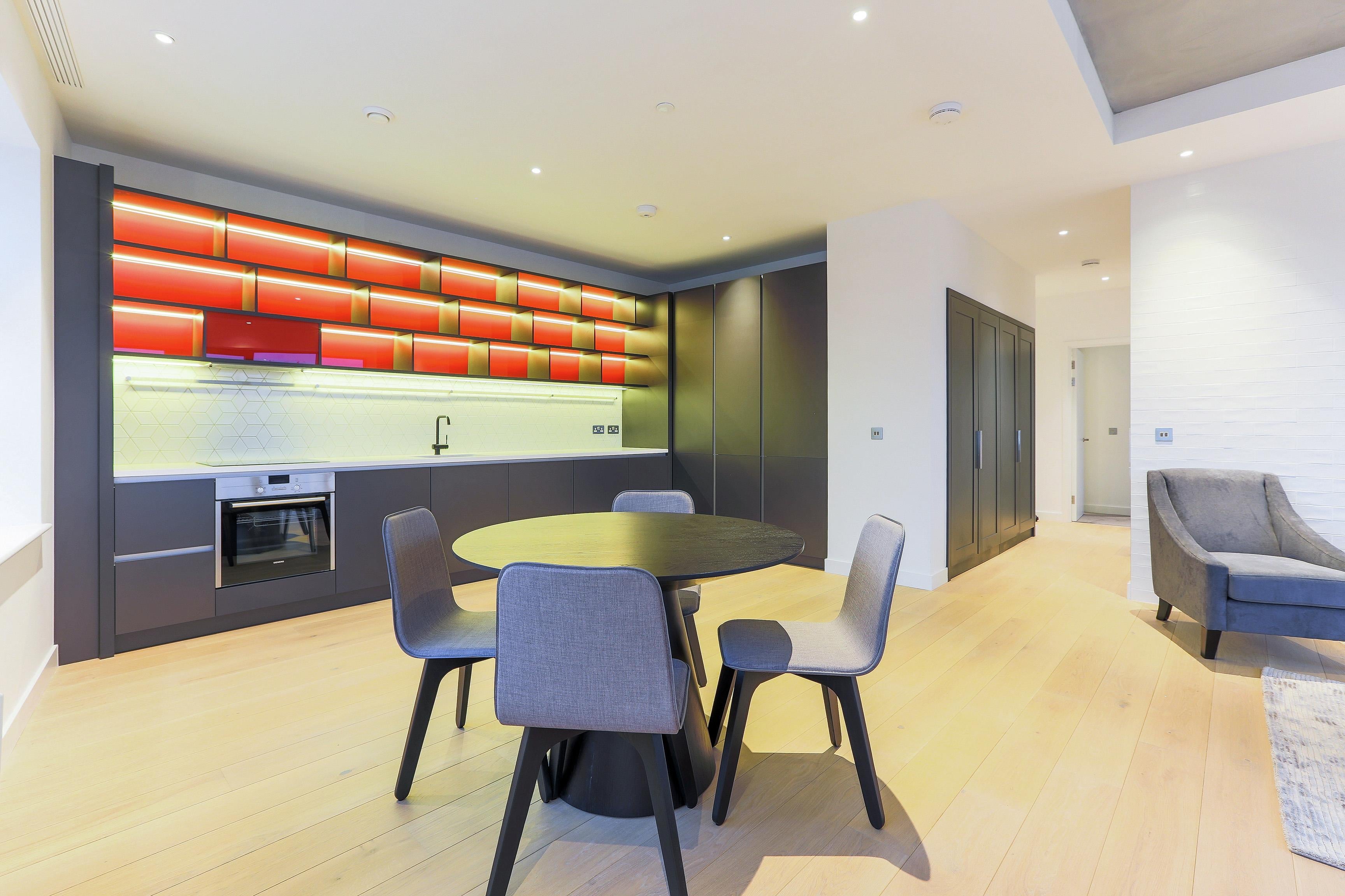 Flat Hope Street in Greater London