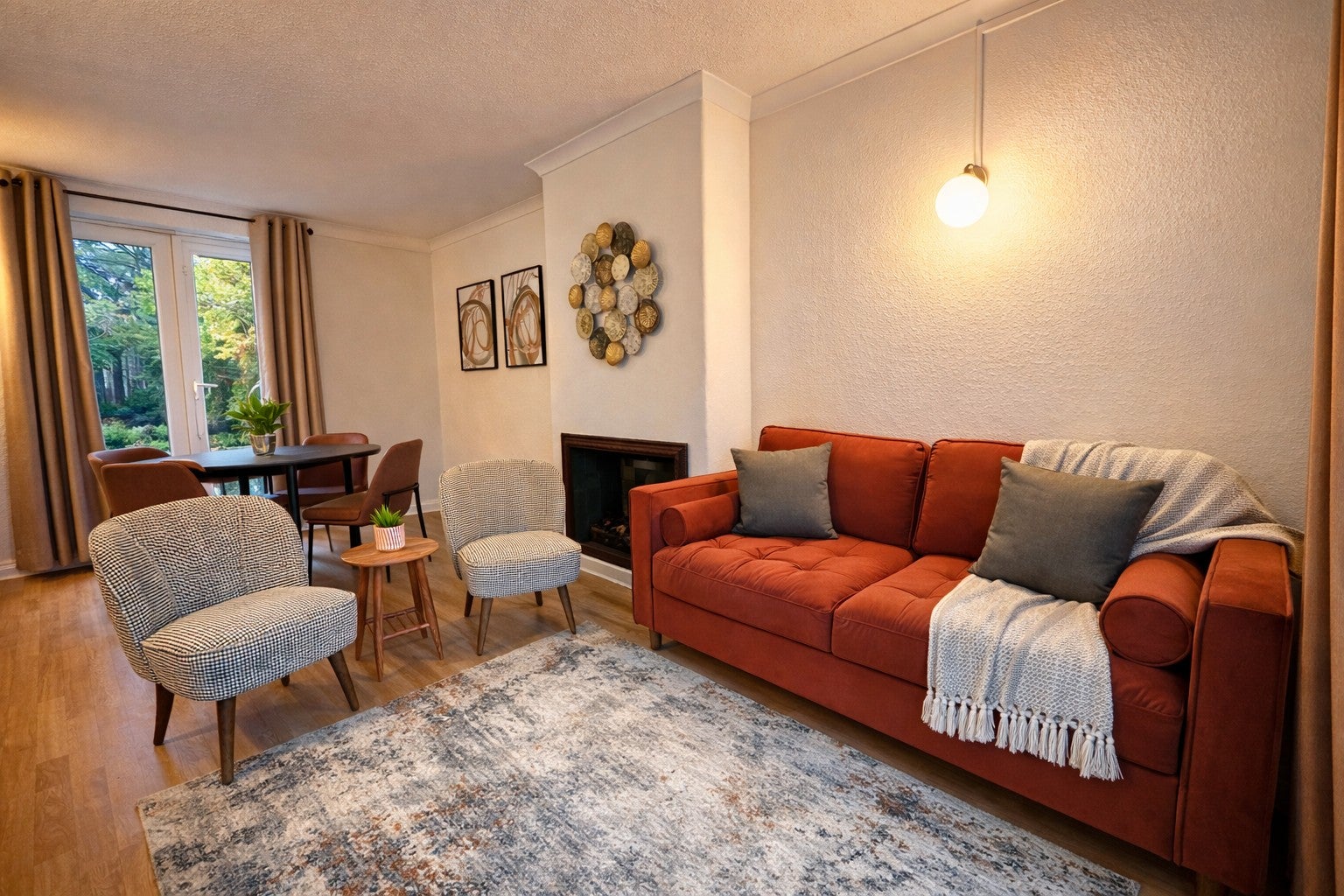 House Yew Tree Road in Greater London