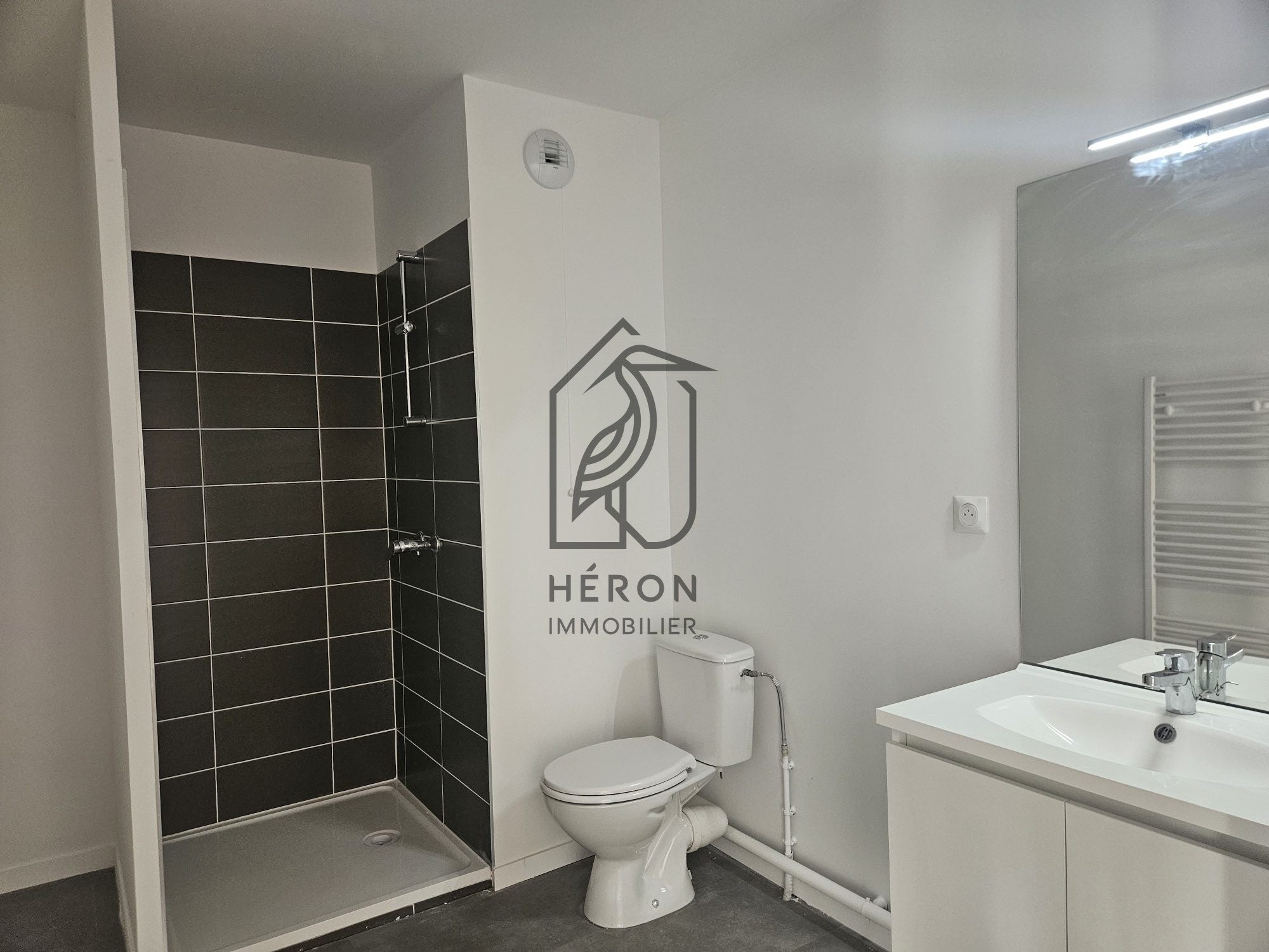 Flat Rue du Bon Conseil in Willems