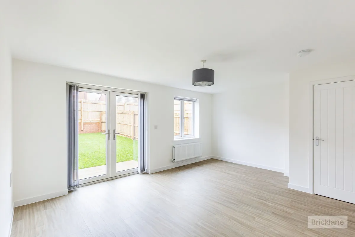 House Hammond Close in Corby