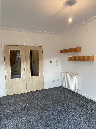 Flat Hawk Brae in Livingston