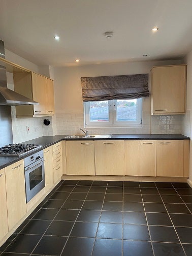 Flat Hawk Brae in Livingston