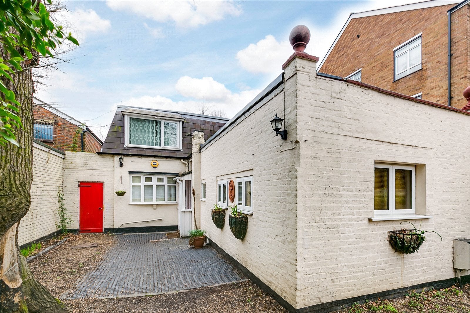 House Castelnau in Greater London