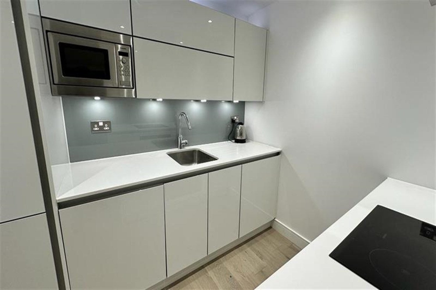 Flat Commercial Street in Greater London