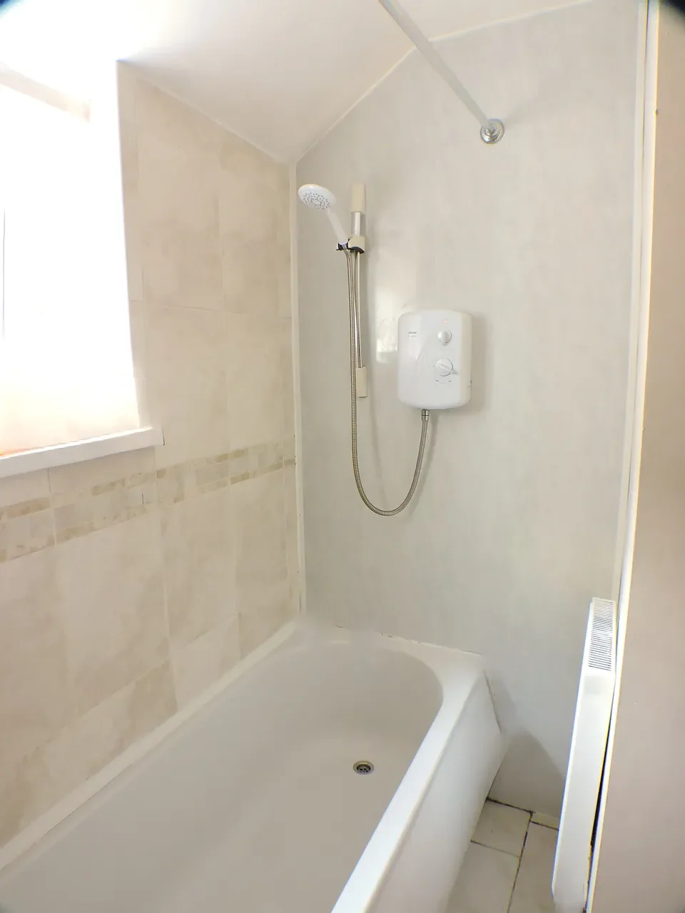 Room Rhondda Street in Swansea