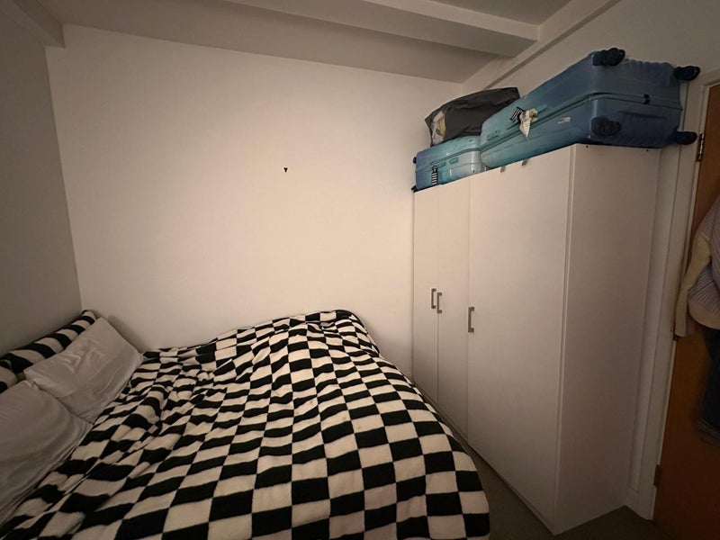 Room Portland Crescent in Leeds
