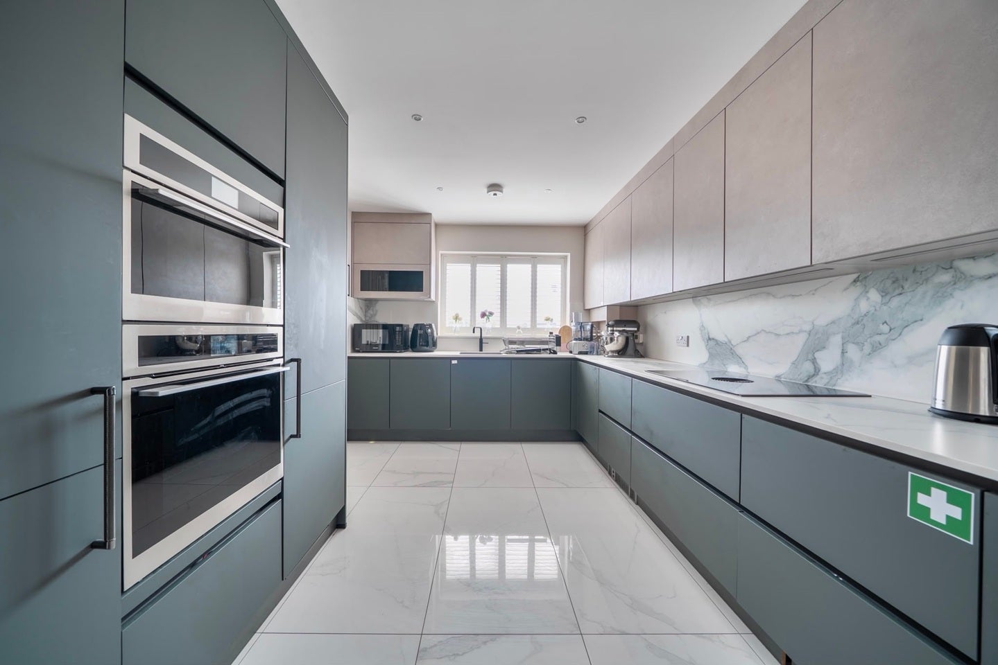 House Becket Close in Greater London