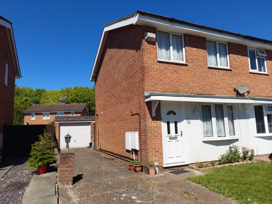 House Firs Lane in Folkestone and Hythe District
