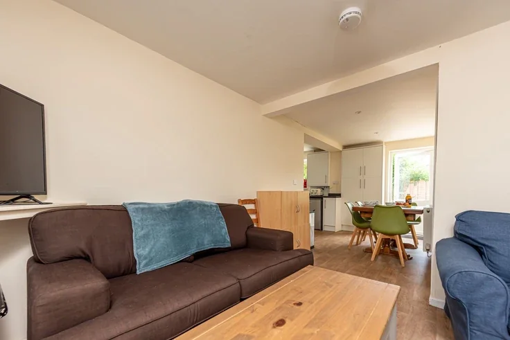 Room Broomfield Road in Newport