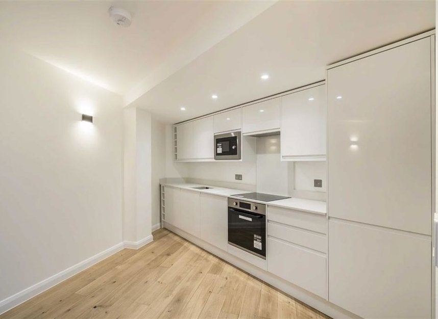 Flat Suffolk Street in City of Westminster