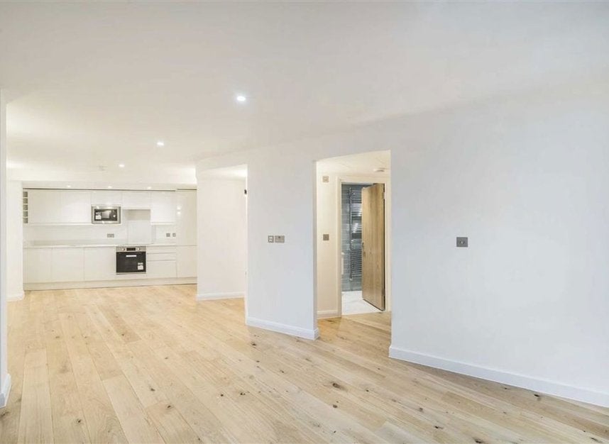 Flat Suffolk Street in City of Westminster
