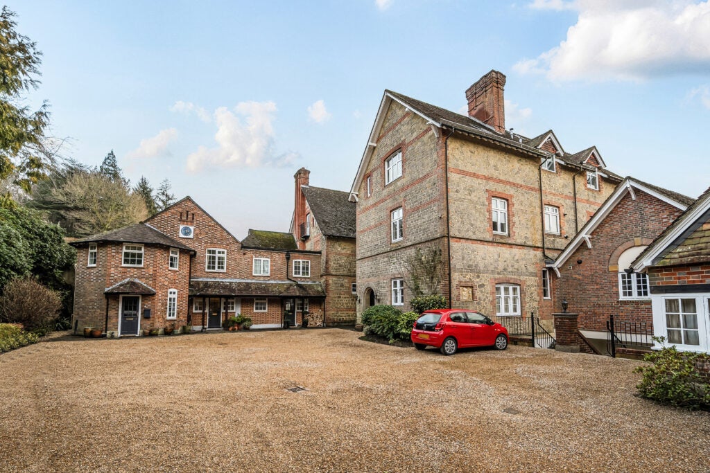 Flat Fernden Lane in Chichester