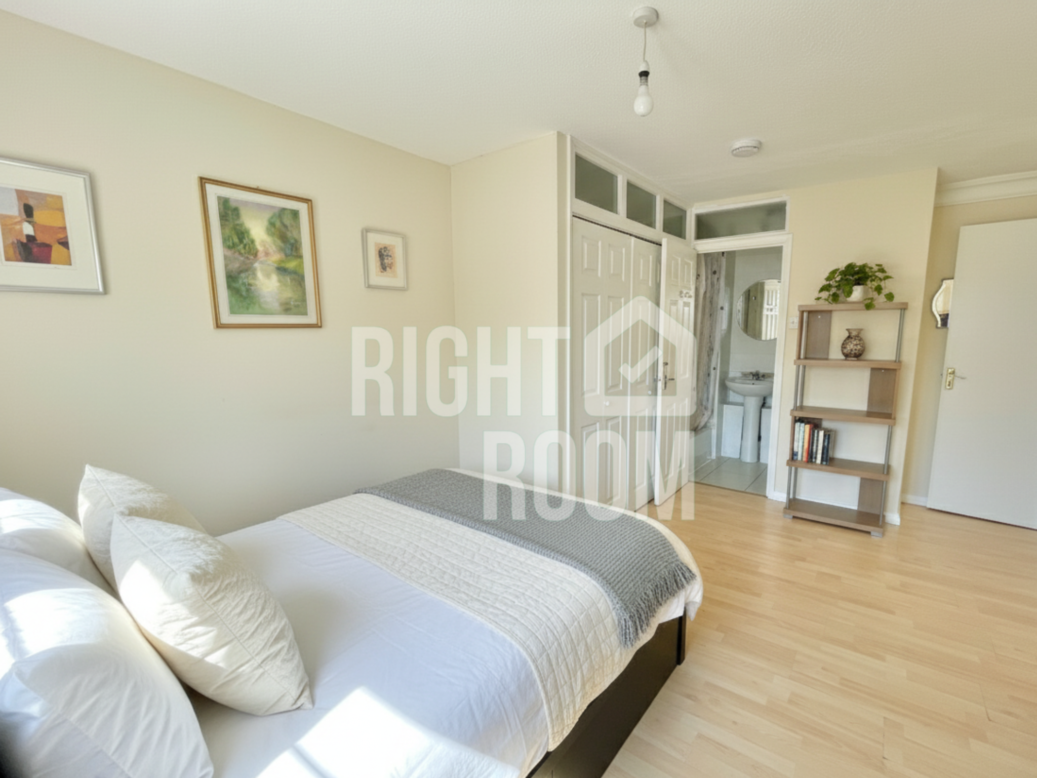 Room Garnet Walk in Greater London