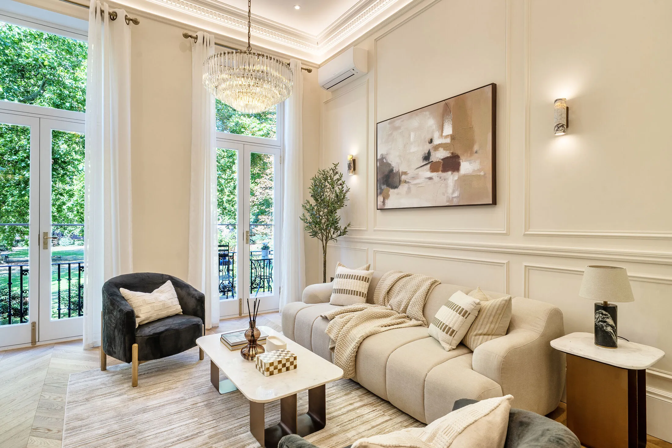 Flat Nevern Square in Greater London