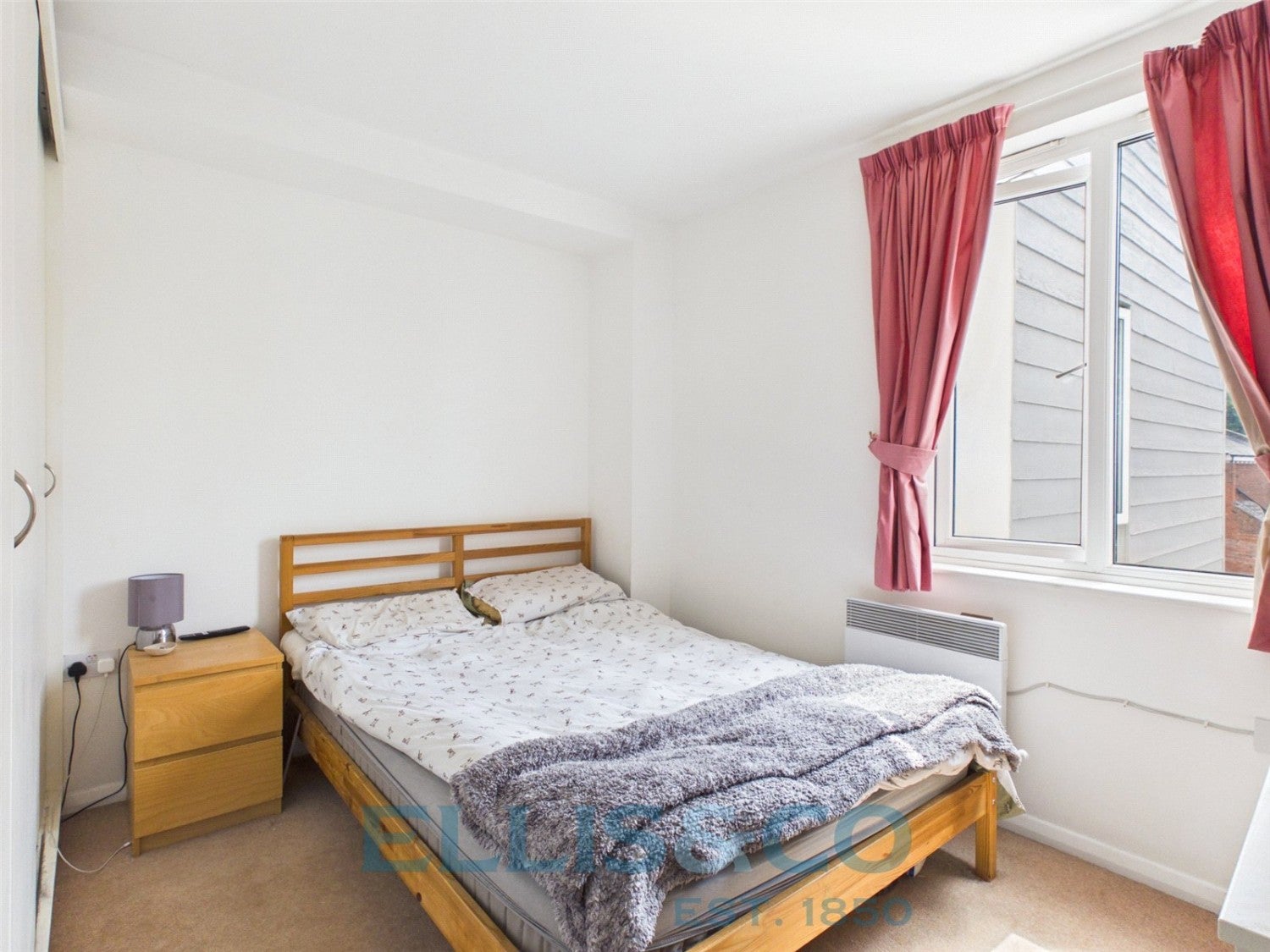 Flat The Slade in Tonbridge and Malling